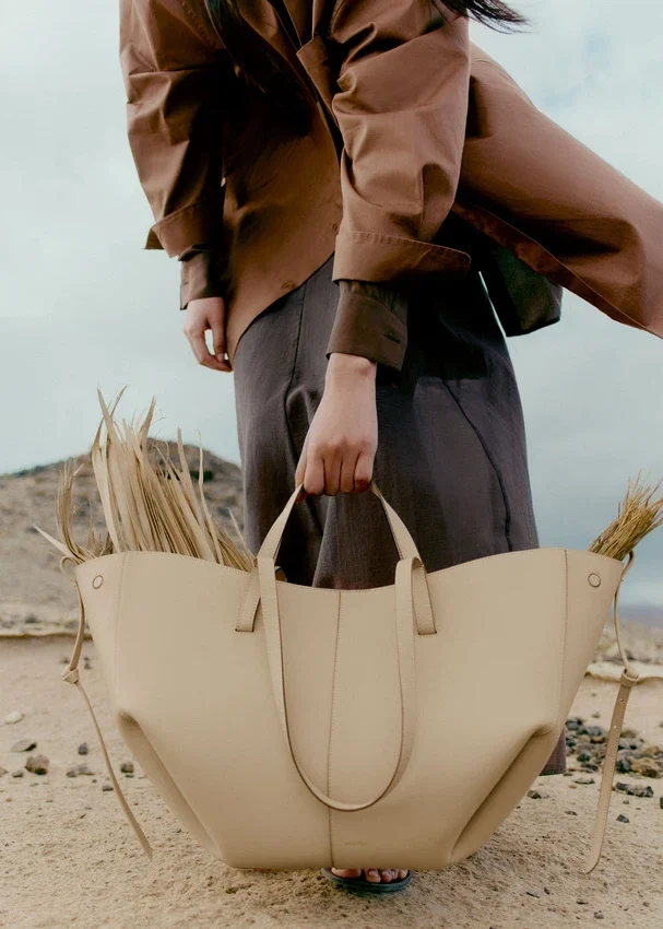 Cyme Edition Strukturierter Sand