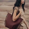 Cyme Tote Edition, strukturierte Schwarzkirsche