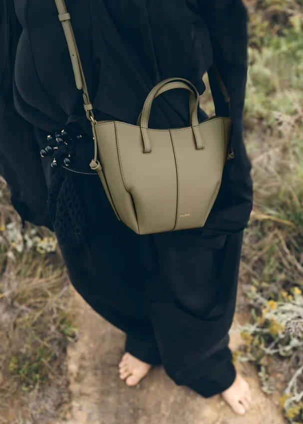 Cyme Tote Nano Edition, strukturiert, Linden