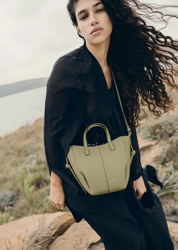 Cyme Tote Nano Edition, strukturiert, Linden