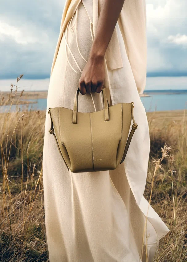 Cyme Tote Nano Edition, strukturiert, rauchiges Olivgrün