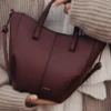 Cyme Tote Nano Edition, strukturiertes Black Cherry