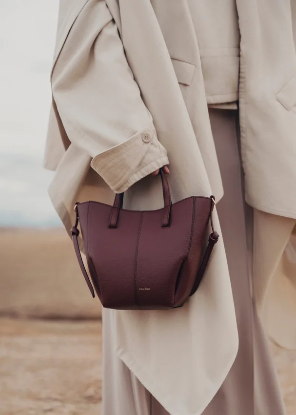 Cyme Tote Nano Edition, strukturiertes Black Cherry