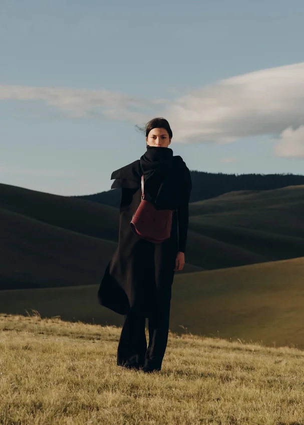 Nodde Hobo Edition, glatt, Black Cherry