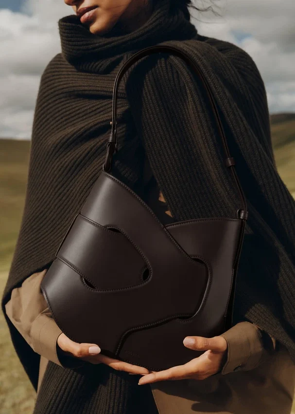 Nodde Hobo Edition Glattes Ebenholz