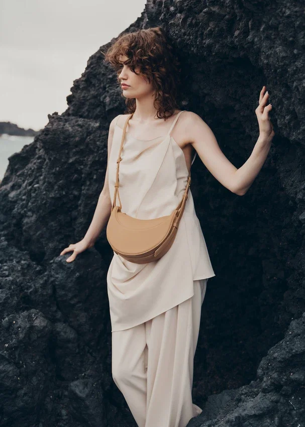 Numéro Dix Edition Glatt Beige