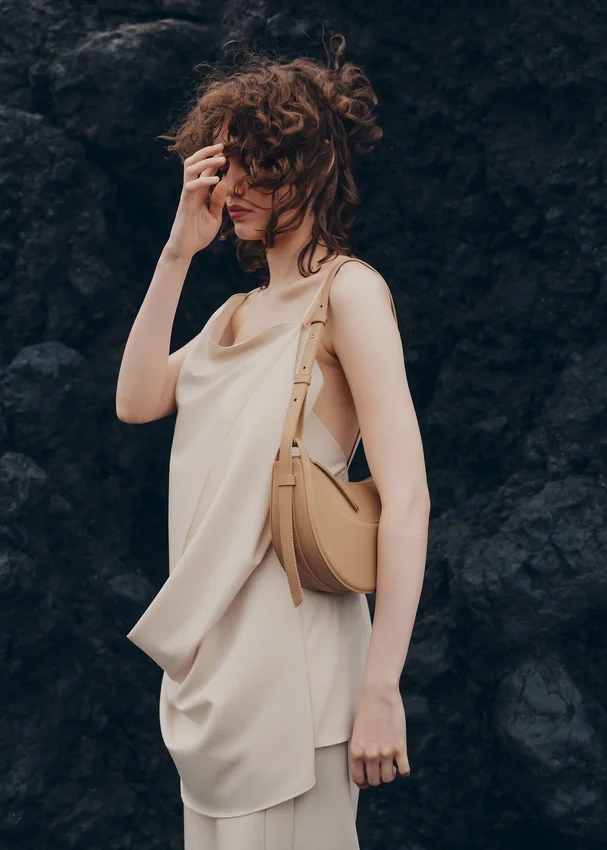 Numéro Dix Edition Glatt Beige