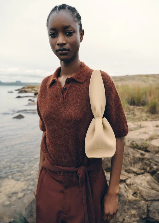 Numéro Neuf East West Edition Textured Sand
