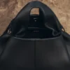 Numéro Neuf Edition, strukturiertes Schwarz