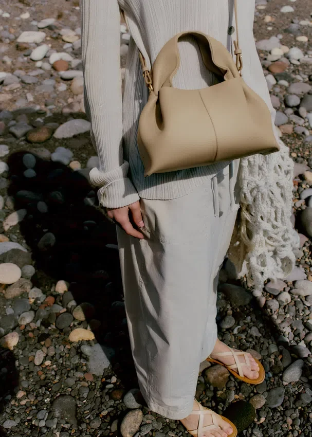 Numéro Neuf Mini Edition Strukturierter Sand
