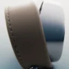 Ormé Cuff Edition Silber in Rhodium mit taupefarbenem Leder
