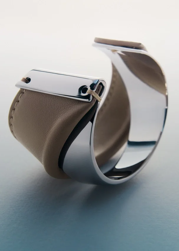 Ormé Cuff Edition Silber in Rhodium mit taupefarbenem Leder