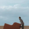 Osmo Edition Glattes Schwarz mit ecrufarbenen Nähten